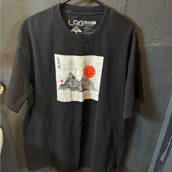 LRG Black Short Sleeve Graphic Tee - Picture 1 of 3